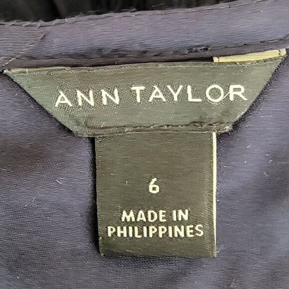 Ann Taylor navy blue cold shoulder lace dress size 6 - Picture 6 of 7